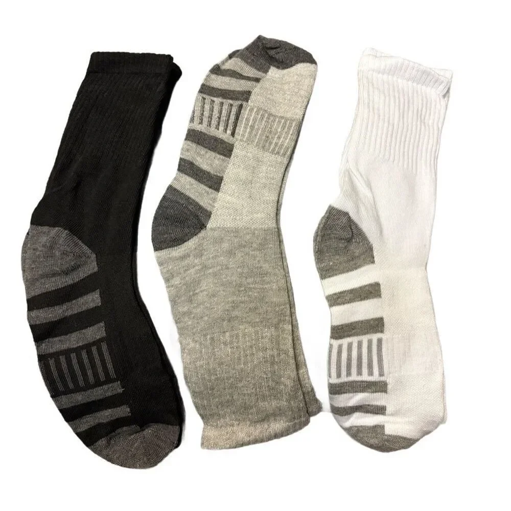 Package of 30 crew socks size 7-9